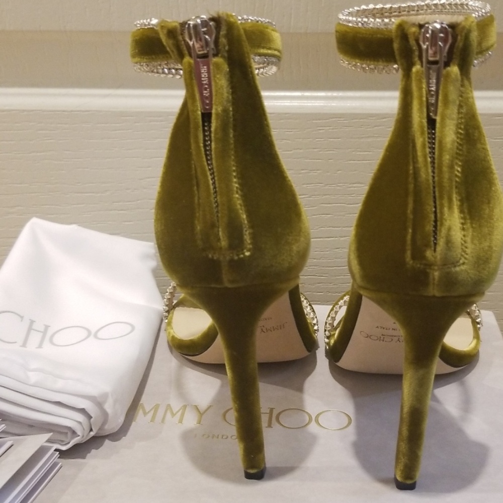 Jimmy  Choo - Picture 3 of 6